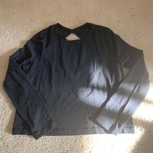 Lululemon backless workout crop top